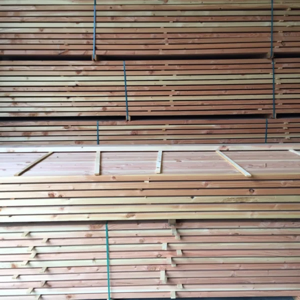 OSSATURE BOIS MASSIF RABOTÉ C24 DOUGLAS CLASSE 3.1 NATUREL - 45*145*LONG.DISPONIBLE - Ambiance3 img