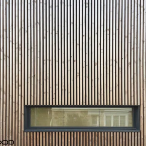 BARDAGE BOIS EPICÉA CLASSE 3.1 GRIS INTEMPOREL - KARL1 40*40*LONG.DISPONIBLE - Ambiance2 img