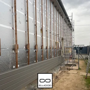 BARDAGE BOIS EPICÉA CLASSE 3.1 PEINT GRIS FOSSILE - IVAR 20*125*LONG.DISPONIBLE - Ambiance6 img