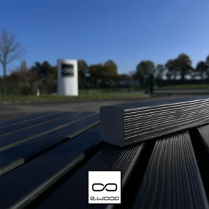 BARDAGE BOIS EPICÉA CLASSE 3.1 PEINT NOIR INTENSE BLACK - KARL1 40*40*LONG.DISPONIBLE - Zoom img