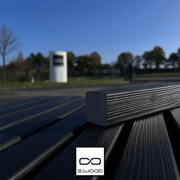 BARDAGE BOIS EPICÉA CLASSE 3.1 PEINT NOIR INTENSE BLACK - KARL1 40*40*LONG.DISPONIBLE - Zoom img