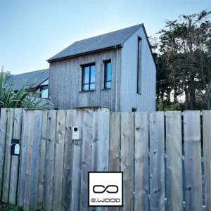 BARDAGE BOIS PIN SYLVESTRE CLASSE 4 BRUN - LARS 21*132*LONG.DISPONIBLE - Ambiance1 img