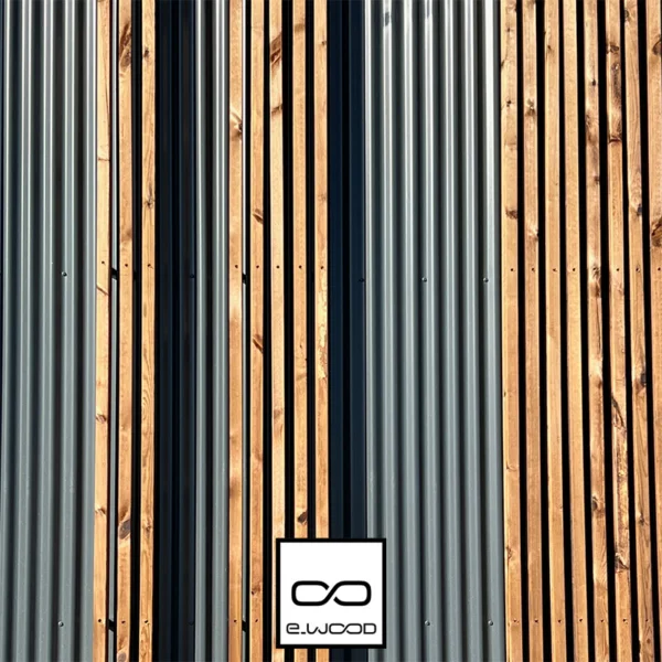 BARDAGE BOIS PIN SYLVESTRE CLASSE 4 BRUN - KARL1 45*45*LONG.DISPONIBLE - Ambiance2 img