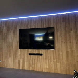 PAREMENT MURAL BOIS CHÂTAIGNIER ABOUTÉ CLASSE 4 NATUREL - KIRSTEN 21*125*3000 - Ambiance3 img