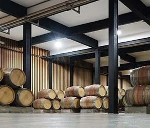 BARDAGE BOIS CHÊNE ABOUTÉ CLASSE 4 NATUREL - KARL2 40*70*3000 - Ambiance1 img