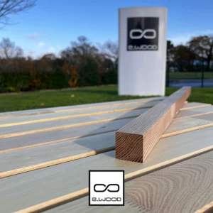 BARDAGE BOIS ROBINIER ABOUTÉ CLASSE 4 NATUREL - KARL1 40*40*3000 - Zoom img