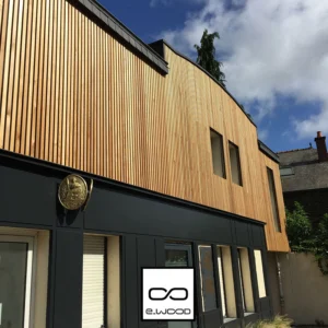 BARDAGE BOIS WESTERN RED CEDAR CLEAR 2 CLASSE 3.2 NATUREL - KARL1 40*40*LONG.DISPONIBLE - Ambiance1 img