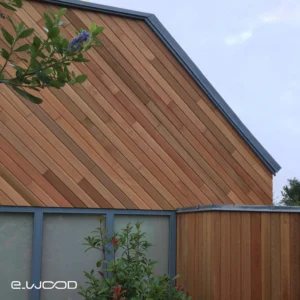 BARDAGE BOIS WESTERN RED CEDAR CLEAR 2 CLASSE 3.2 NATUREL - IVAR 18*125*LONG.DISPONIBLE - Ambiance2 img