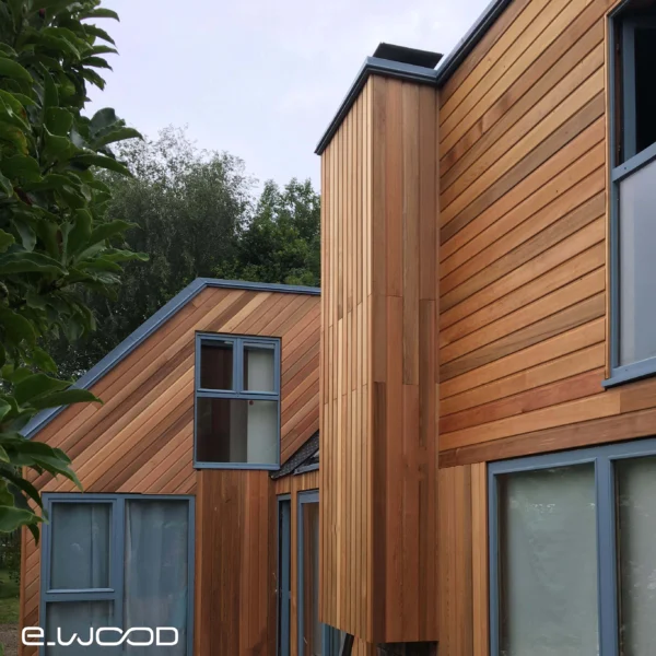 BARDAGE BOIS WESTERN RED CEDAR CLEAR 2 CLASSE 3.2 NATUREL - IVAR 18*125*LONG.DISPONIBLE - Ambiance1 img