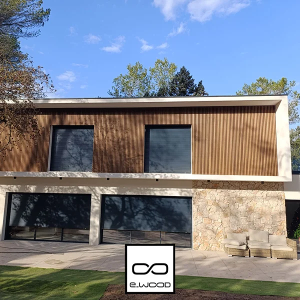 BARDAGE BOIS AYOUS THERMO CLASSE 3.2 - KARL1 40*40*LONG.DISPONIBLE - Ambiance1 img
