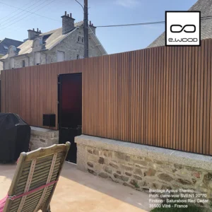 BARDAGE BOIS AYOUS THERMO CLASSE 3.2 SATURÉ TON BOIS AMBRÉ (MIEL HONEY) - SVEN1 18*68*LONG.DISPONIBLE - Ambiance1 img