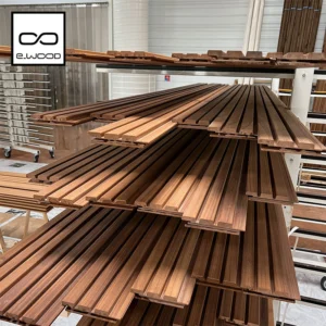 BARDAGE BOIS AYOUS THERMO CLASSE 3.2 SATURÉ TON BOIS CLAIR (MÉLÈZE) - KIRSTEN 21*125*LONG.DISPONIBLE - Ambiance5 img