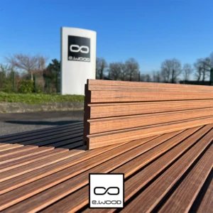 BARDAGE BOIS FRAKÉ THERMO CLASSE 3.2 SATURÉ TON BOIS CLAIR (MÉLÈZE) - KIRSTEN 21*125*LONG.DISPONIBLE - Zoom img