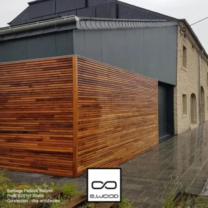 BARDAGE BOIS PADOUK CLASSE 4 NATUREL - SVEN1 20*68*LONG.DISPONIBLE - Ambiance1 img