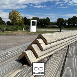 ACCESSOIRES BARDAGE BOIS EPICÉA CLASSE 3.1 GRIS PATINE - CORNIERE ANGLE 55*55*3000 - Zoom img