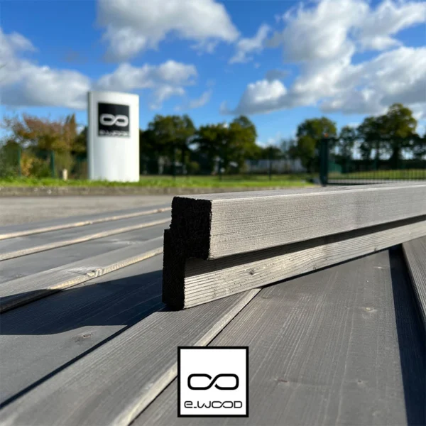 ACCESSOIRES BARDAGE BOIS EPICÉA CLASSE 3.1 GRIS INTEMPOREL - ANGLE SORTANT 48*90*3600 - Packshot1 img