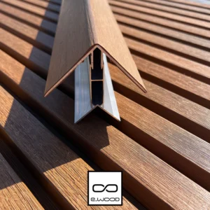 ACCESSOIRE BARDAGE E-WOOD® BOIS COMPOSITE EXCELLENCE BROSSÉ TON BOIS TEAK - CORNIERE ANGLE 66*66*3000 - Packshot2 img