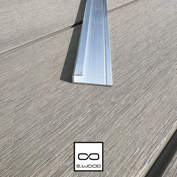 ACCESSOIRE BARDAGE E-WOOD® ALUMINIUM - PROFIL DE DÉPART LOKI 9*8*3000 - Packshot2 img