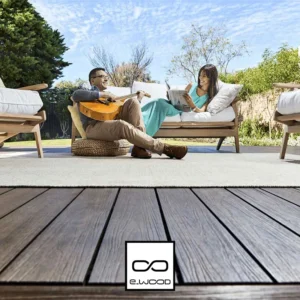 TERRASSE E-WOOD® BOIS COMPOSITE ALVÉOLAIRE STRUCTURÉ ET BROSSÉ TON BOIS AGED WOOD - CLIP 25*140*2800 - Ambiance1 img