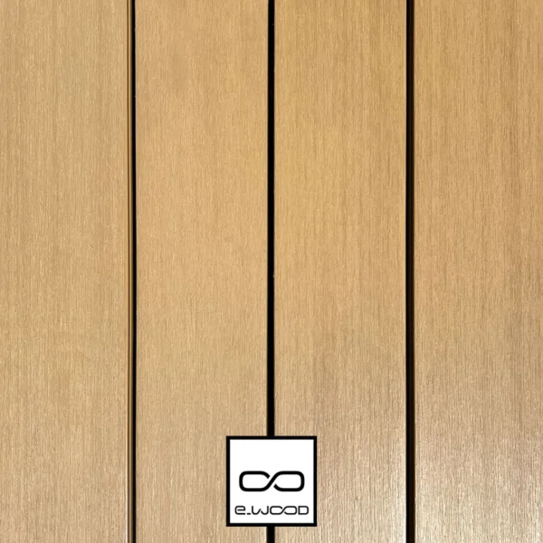 TERRASSE E-WOOD® BOIS COMPOSITE ALVÉOLAIRE STRUCTURÉ ET BROSSÉ TON BOIS RED CEDAR - CLIP 25*140*2800 - Packshot2 img
