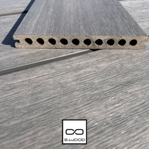TERRASSE E-WOOD® BOIS COMPOSITE SEMI PLEIN STRUCTURÉ ET BROSSÉ GRIS SILVER - CLIP 23*210*4000 - Packshot3 img