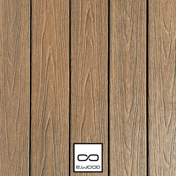TERRASSE E-WOOD® BOIS COMPOSITE PLEIN STRUCTURÉ ET BROSSÉ TON BOIS RED CEDAR - A VISSER 23*138*3000 - Packshot1 img